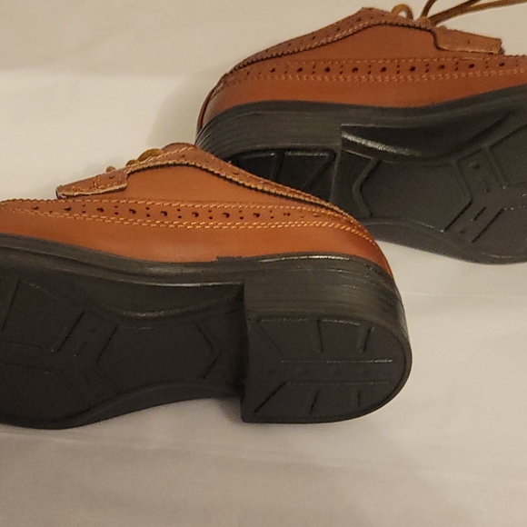 Deer Stags Brown Oxford Brogues with Wingtip Detailing - Picture 2 of 4